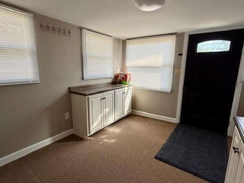 705 3rd Avenue, Hickory, NC 28601.  MLS# CAR4243431, YatesRealty ID 15209. 