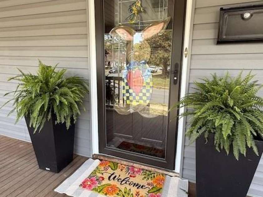 705 3rd Avenue, Hickory, NC 28601.  MLS# CAR4243431, YatesRealty ID 15209. 