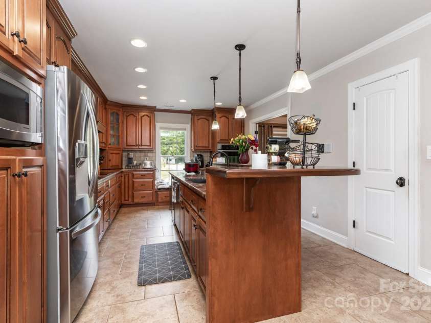 3351 Beulah Church Road, Matthews, NC 28104.  MLS# CAR4303800, YatesRealty ID 1521. 