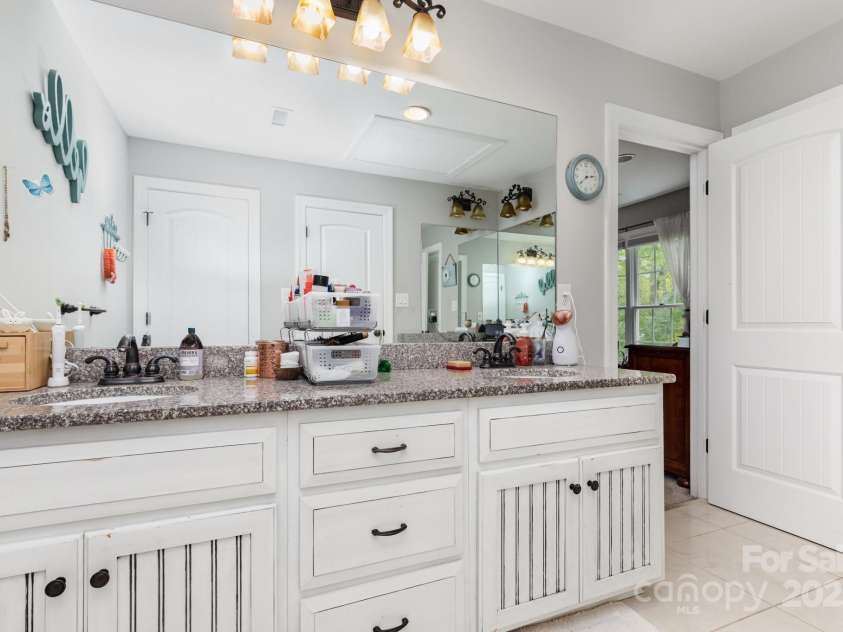 3351 Beulah Church Road, Matthews, NC 28104.  MLS# CAR4303800, YatesRealty ID 1521. 