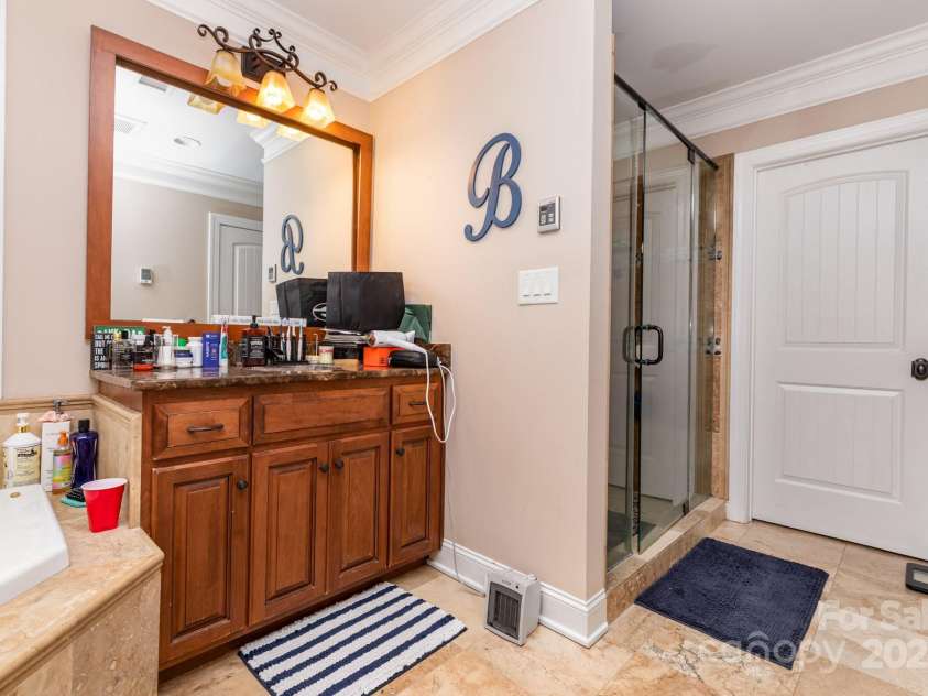 3351 Beulah Church Road, Matthews, NC 28104.  MLS# CAR4303800, YatesRealty ID 1521. 