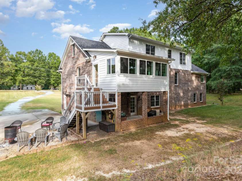 3351 Beulah Church Road, Matthews, NC 28104.  MLS# CAR4303800, YatesRealty ID 1521. 