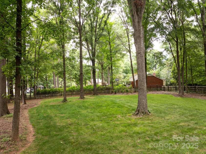8201 Lansford Road, Charlotte, NC 28277.  MLS# CAR4261178, YatesRealty ID 15211. 