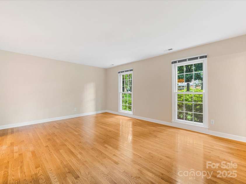 8201 Lansford Road, Charlotte, NC 28277.  MLS# CAR4261178, YatesRealty ID 15211. Formal Living Rm