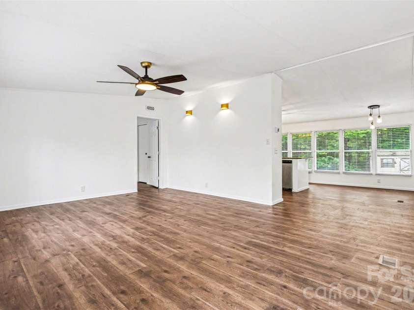 942 Stones Throw Drive, Concord, NC 28025.  MLS# CAR4364732, YatesRealty ID 15211. 