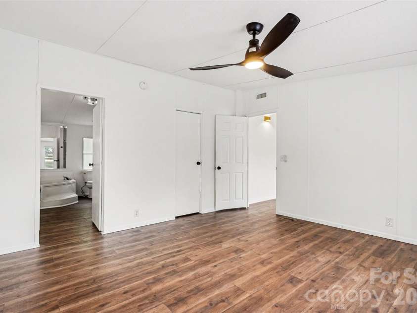 942 Stones Throw Drive, Concord, NC 28025.  MLS# CAR4364732, YatesRealty ID 15211. 