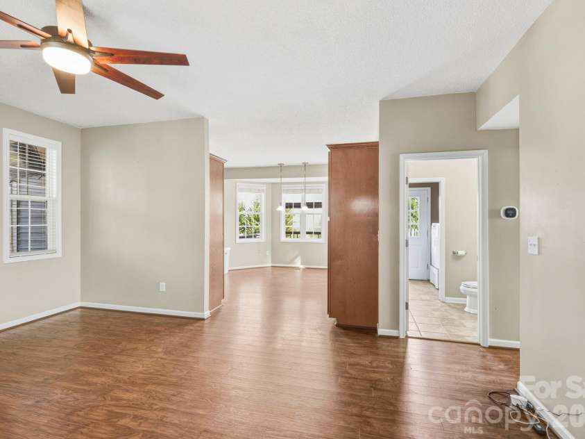 4 Carter Hill Drive, Leicester, NC 28748.  MLS# CAR4342049, YatesRealty ID 15212. 
