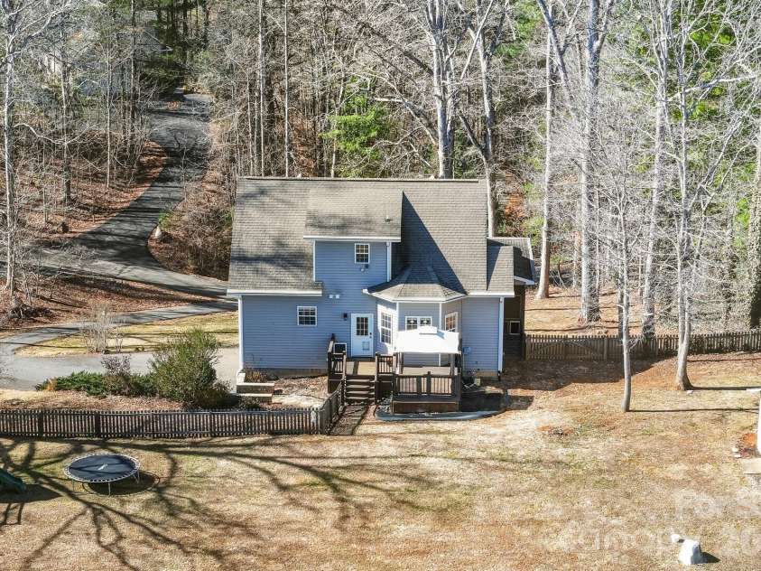 4 Carter Hill Drive, Leicester, NC 28748.  MLS# CAR4342049, YatesRealty ID 15212. 