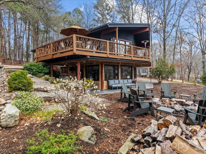 111 Theron Place, Troutman, NC 28166.  MLS# CAR4344743, YatesRealty ID 15213. 