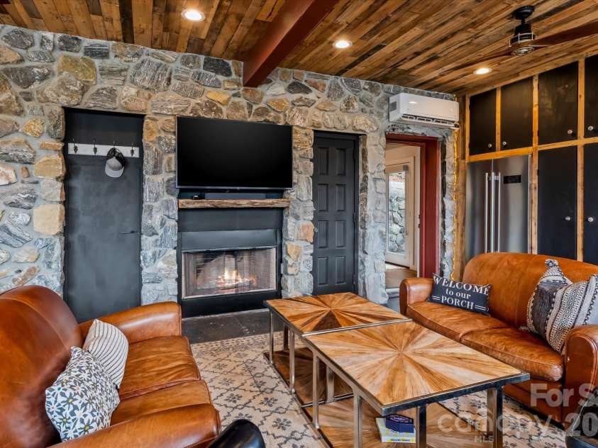 111 Theron Place, Troutman, NC 28166.  MLS# CAR4344743, YatesRealty ID 15213. 