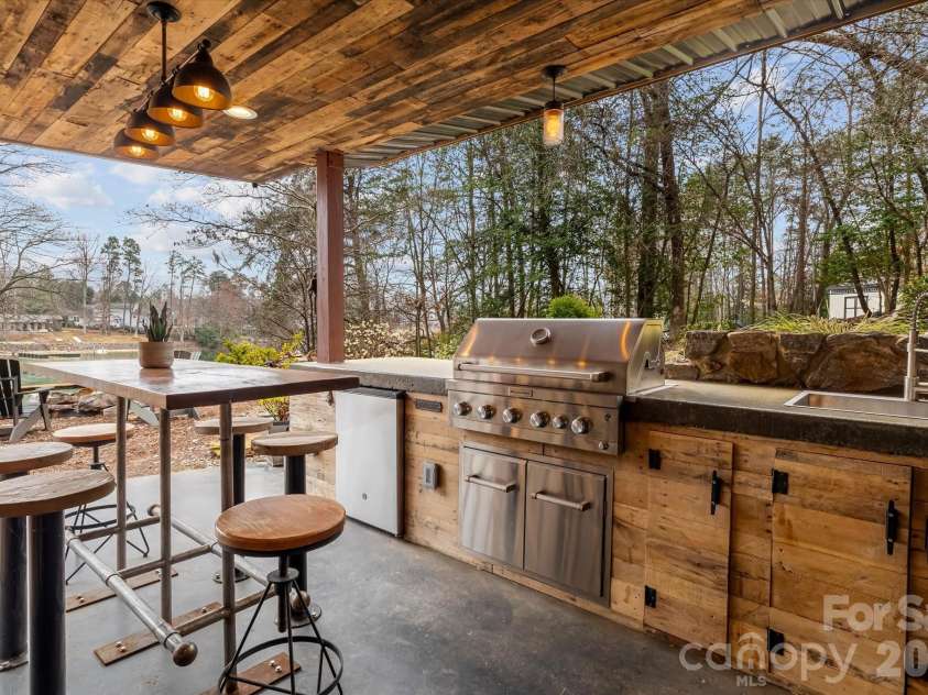 111 Theron Place, Troutman, NC 28166.  MLS# CAR4344743, YatesRealty ID 15213. 