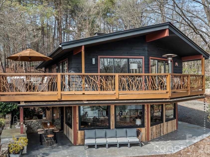 111 Theron Place, Troutman, NC 28166.  MLS# CAR4344743, YatesRealty ID 15213. 