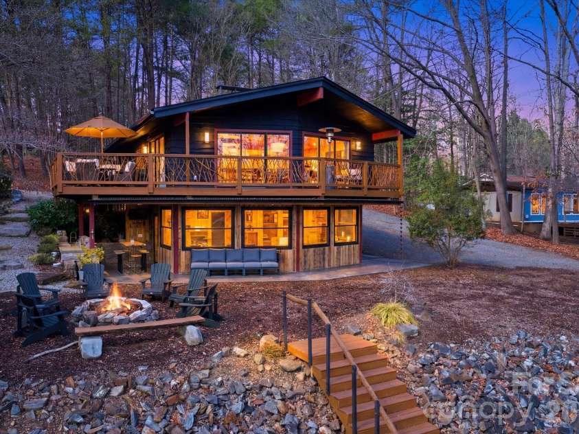111 Theron Place, Troutman, NC 28166.  MLS# CAR4344743, YatesRealty ID 15213. 