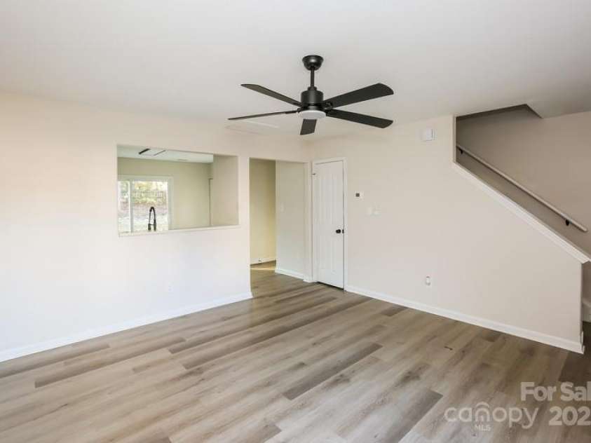 2868 Oasis Lane, Charlotte, NC 28214.  MLS# CAR4231516, YatesRealty ID 15213. Living Room