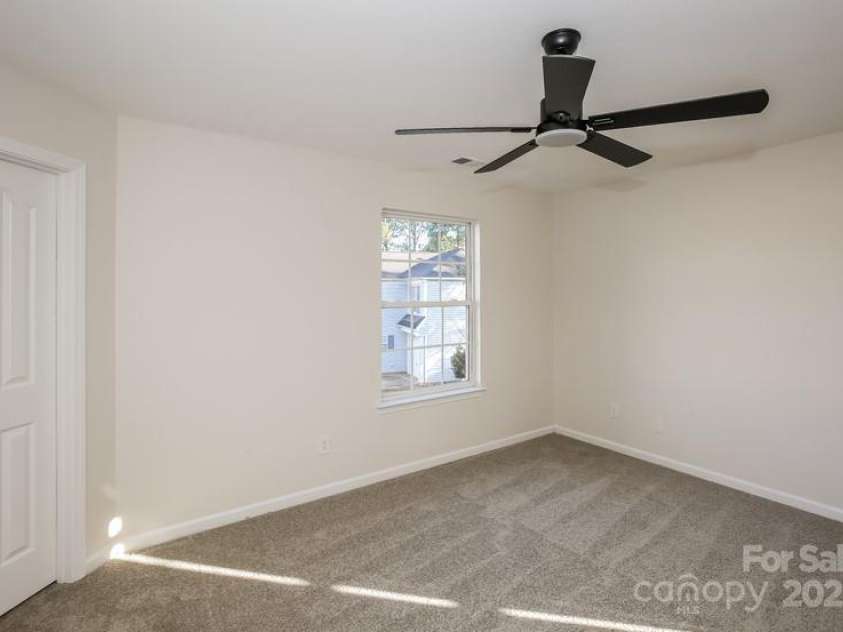 2868 Oasis Lane, Charlotte, NC 28214.  MLS# CAR4231516, YatesRealty ID 15213. Primary Bedroom