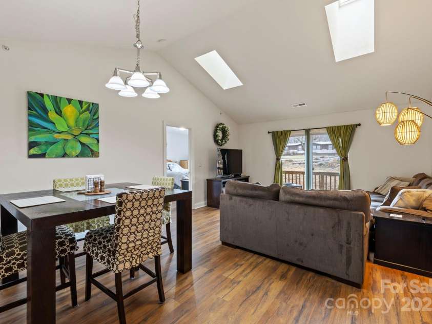 123 Foxden Drive, Fletcher, NC 28732.  MLS# CAR4209767, YatesRealty ID 15214. 