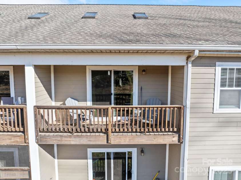 123 Foxden Drive, Fletcher, NC 28732.  MLS# CAR4209767, YatesRealty ID 15214. 
