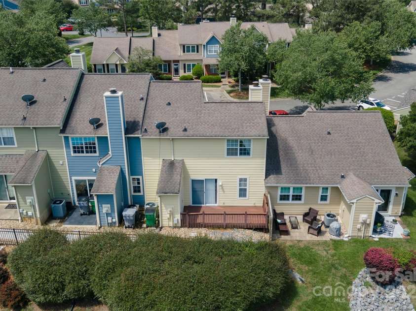 9006 Four Mile Creek Road, Charlotte, NC 28277.  MLS# CAR4260966, YatesRealty ID 15215. 