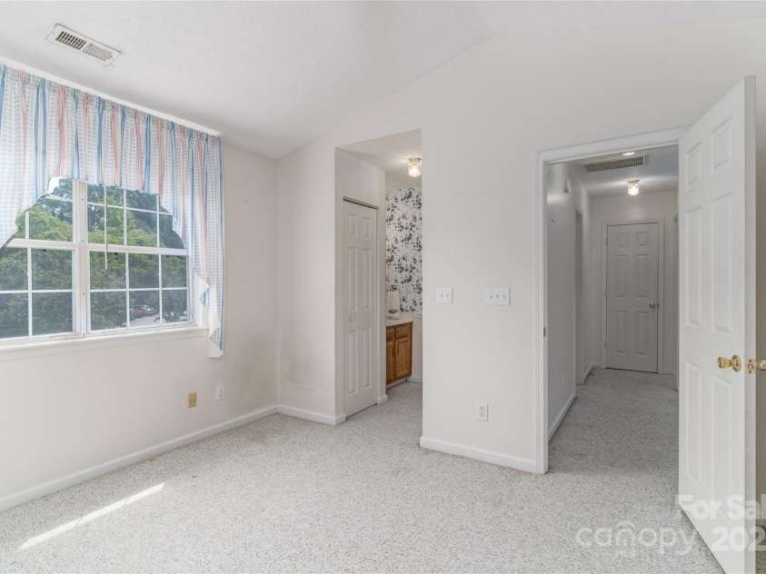 9006 Four Mile Creek Road, Charlotte, NC 28277.  MLS# CAR4260966, YatesRealty ID 15215. Secondary Bedroom 2