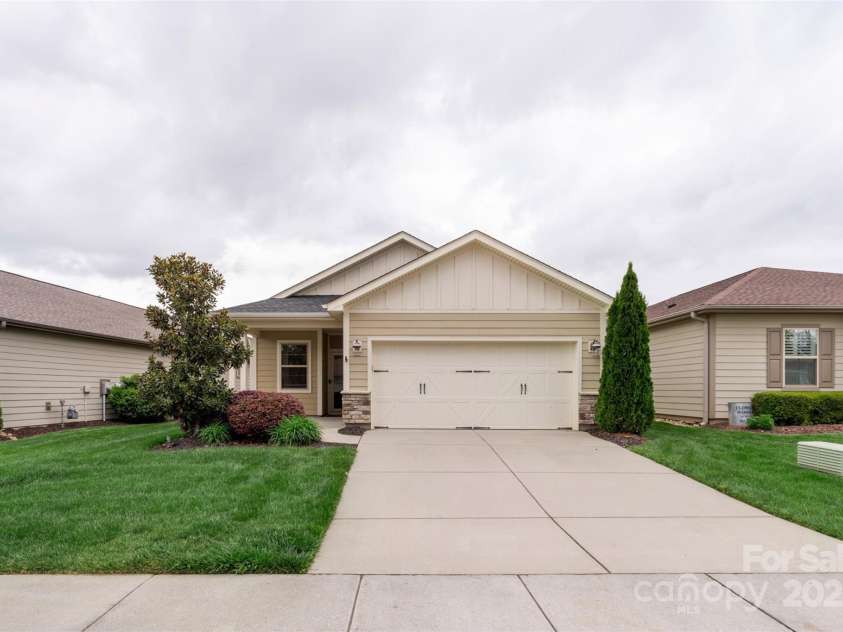 4991 Looking Glass Trail, Denver, NC 28037.  MLS# CAR4248258, YatesRealty ID 15216. 