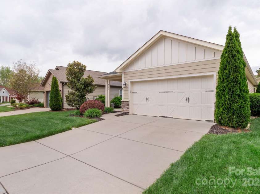 4991 Looking Glass Trail, Denver, NC 28037.  MLS# CAR4248258, YatesRealty ID 15216. 