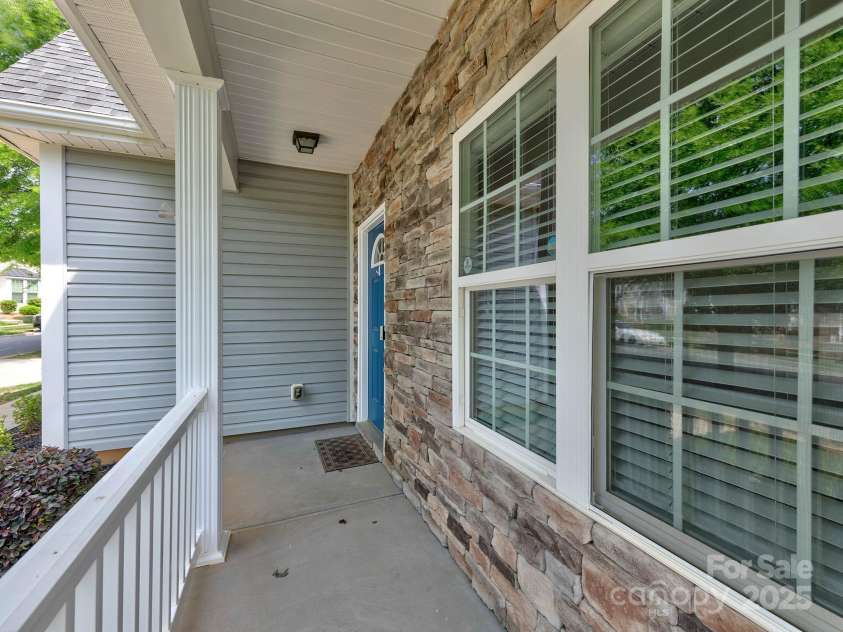 6541 Hasley Woods Drive, Huntersville, NC 28078.  MLS# CAR4254579, YatesRealty ID 15217. 