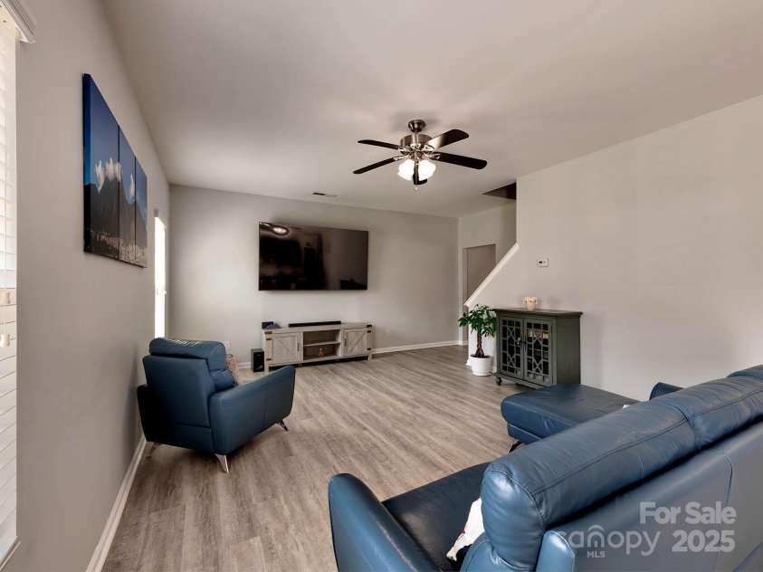 6541 Hasley Woods Drive, Huntersville, NC 28078.  MLS# CAR4254579, YatesRealty ID 15217. 