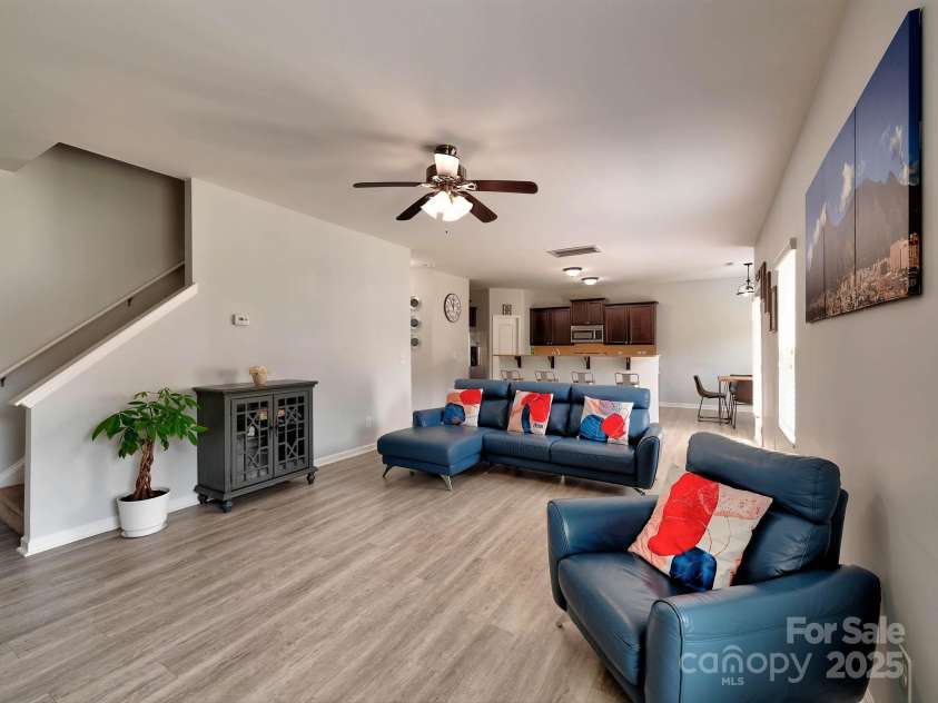 6541 Hasley Woods Drive, Huntersville, NC 28078.  MLS# CAR4254579, YatesRealty ID 15217. 