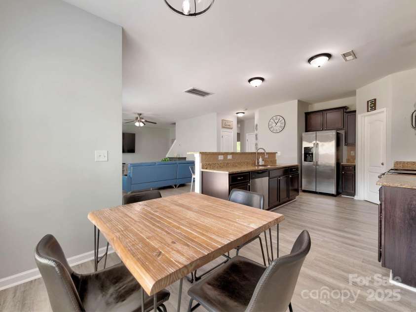 6541 Hasley Woods Drive, Huntersville, NC 28078.  MLS# CAR4254579, YatesRealty ID 15217. 