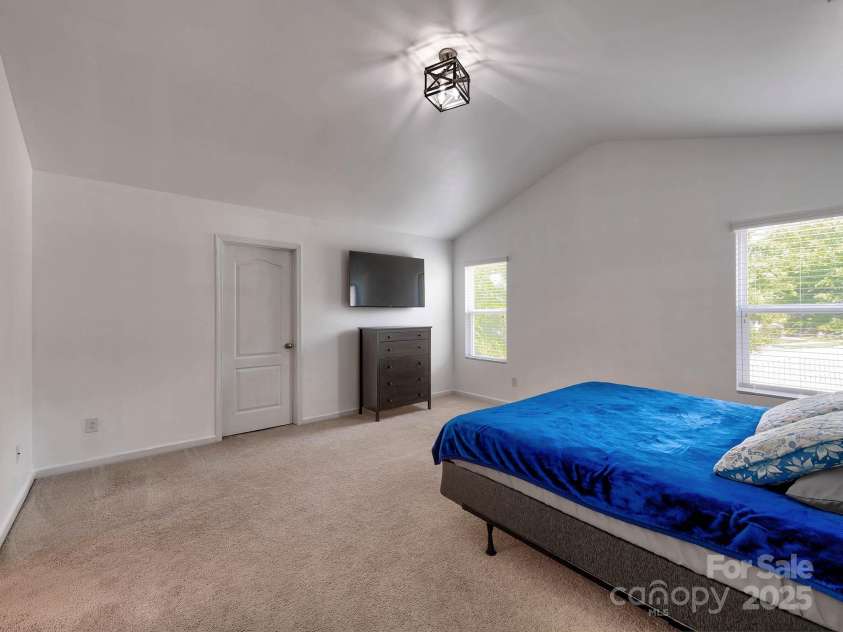 6541 Hasley Woods Drive, Huntersville, NC 28078.  MLS# CAR4254579, YatesRealty ID 15217. 