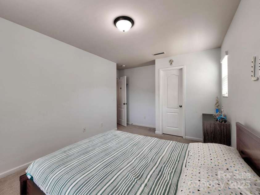 6541 Hasley Woods Drive, Huntersville, NC 28078.  MLS# CAR4254579, YatesRealty ID 15217. 