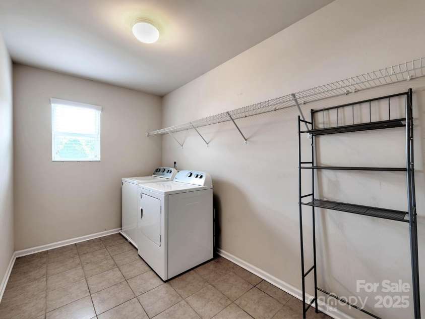 6541 Hasley Woods Drive, Huntersville, NC 28078.  MLS# CAR4254579, YatesRealty ID 15217. 