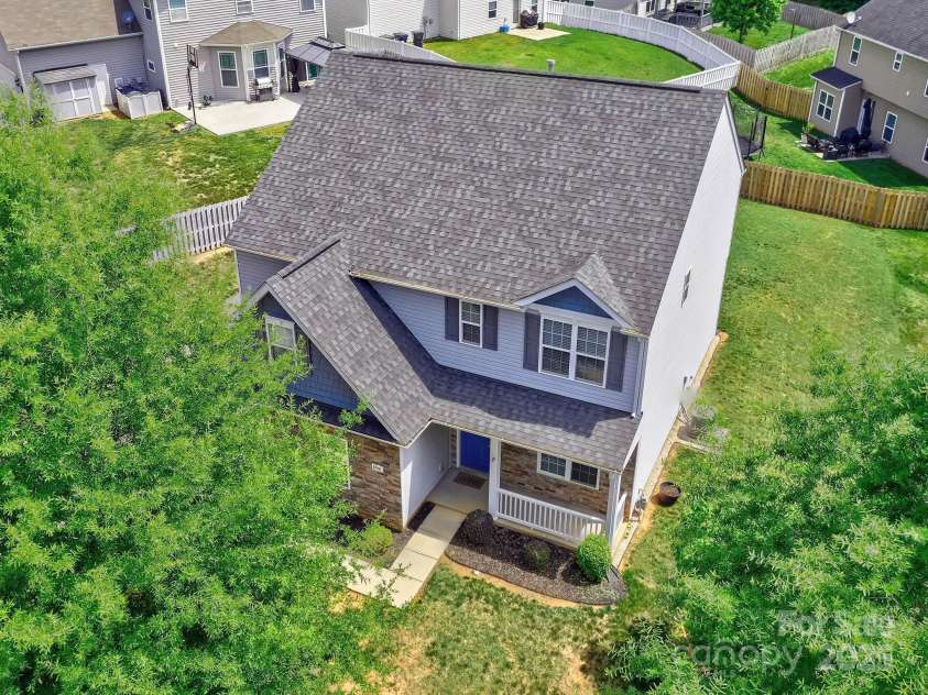 6541 Hasley Woods Drive, Huntersville, NC 28078.  MLS# CAR4254579, YatesRealty ID 15217. 