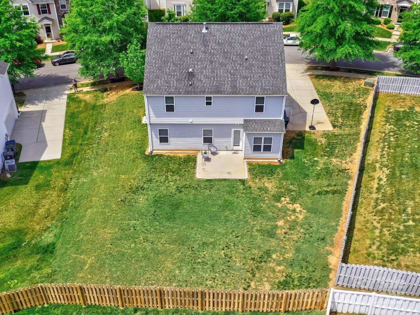 6541 Hasley Woods Drive, Huntersville, NC 28078.  MLS# CAR4254579, YatesRealty ID 15217. 
