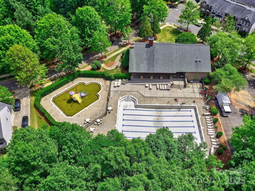 6541 Hasley Woods Drive, Huntersville, NC 28078.  MLS# CAR4254579, YatesRealty ID 15217. 