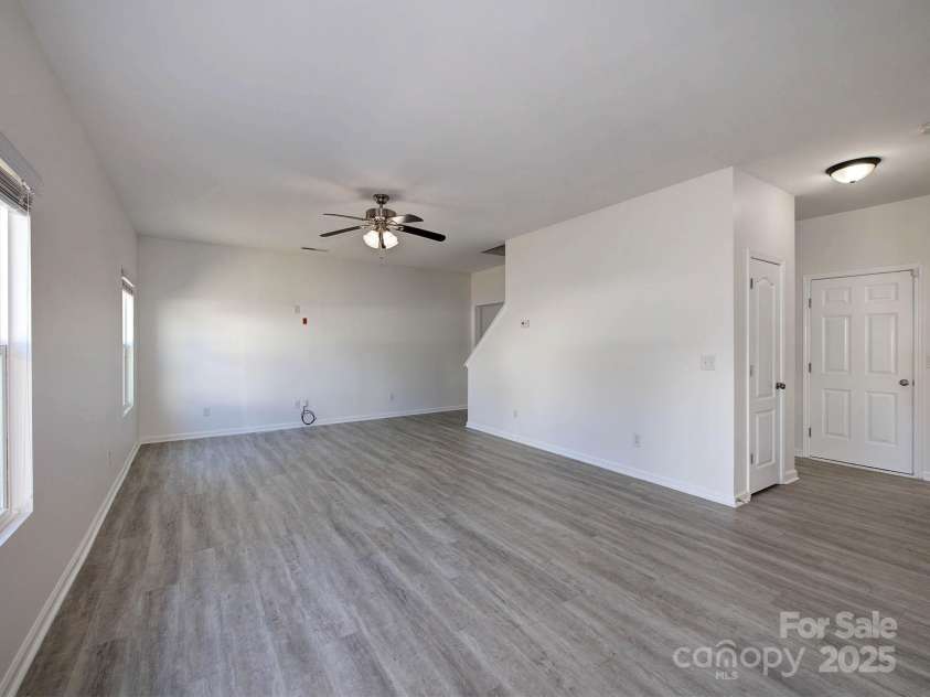 6541 Hasley Woods Drive, Huntersville, NC 28078.  MLS# CAR4254579, YatesRealty ID 15217. 