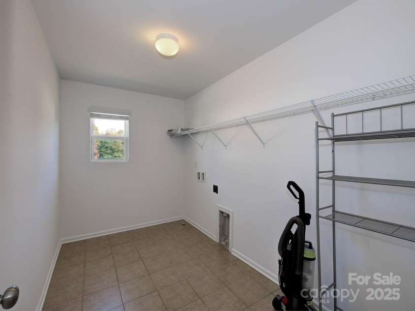 6541 Hasley Woods Drive, Huntersville, NC 28078.  MLS# CAR4254579, YatesRealty ID 15217. 