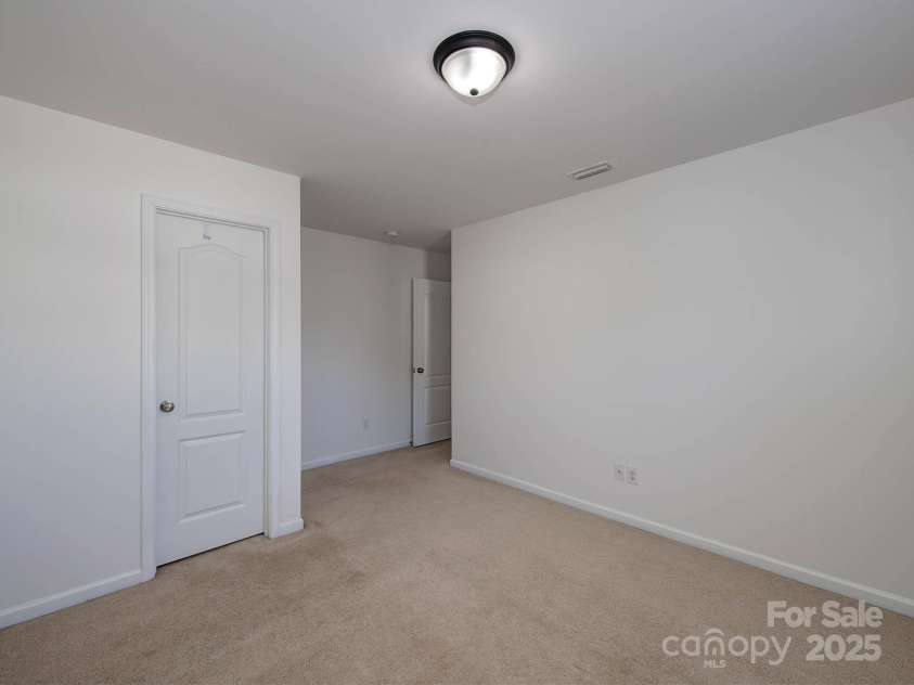 6541 Hasley Woods Drive, Huntersville, NC 28078.  MLS# CAR4254579, YatesRealty ID 15217. 