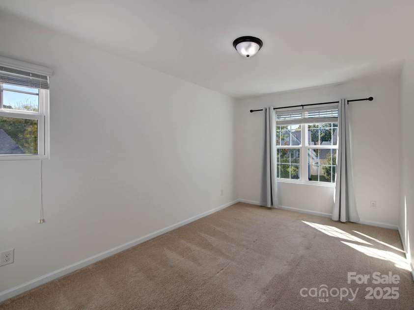 6541 Hasley Woods Drive, Huntersville, NC 28078.  MLS# CAR4254579, YatesRealty ID 15217. 