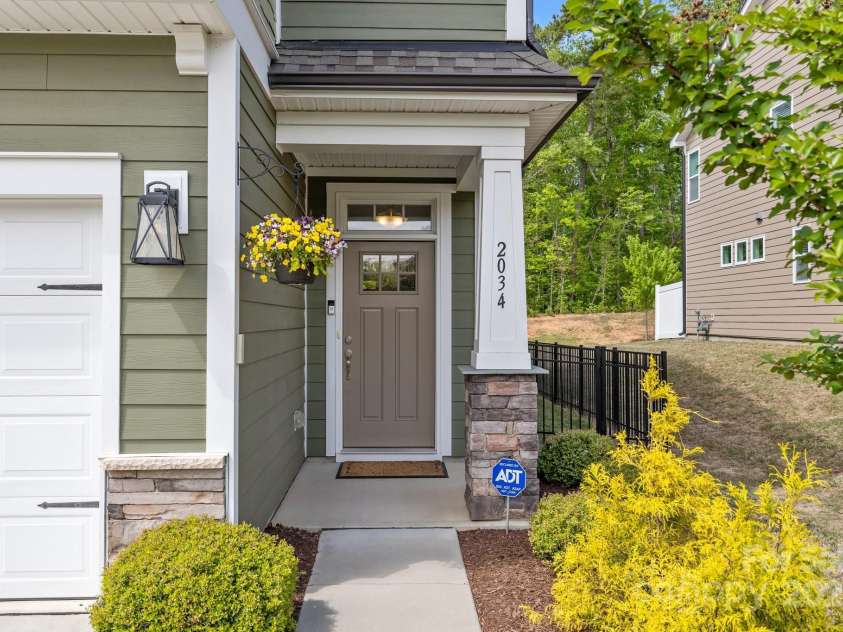 2034 Suttonview Road, Fort Mill, SC 29708.  MLS# CAR4250461, YatesRealty ID 15218. 