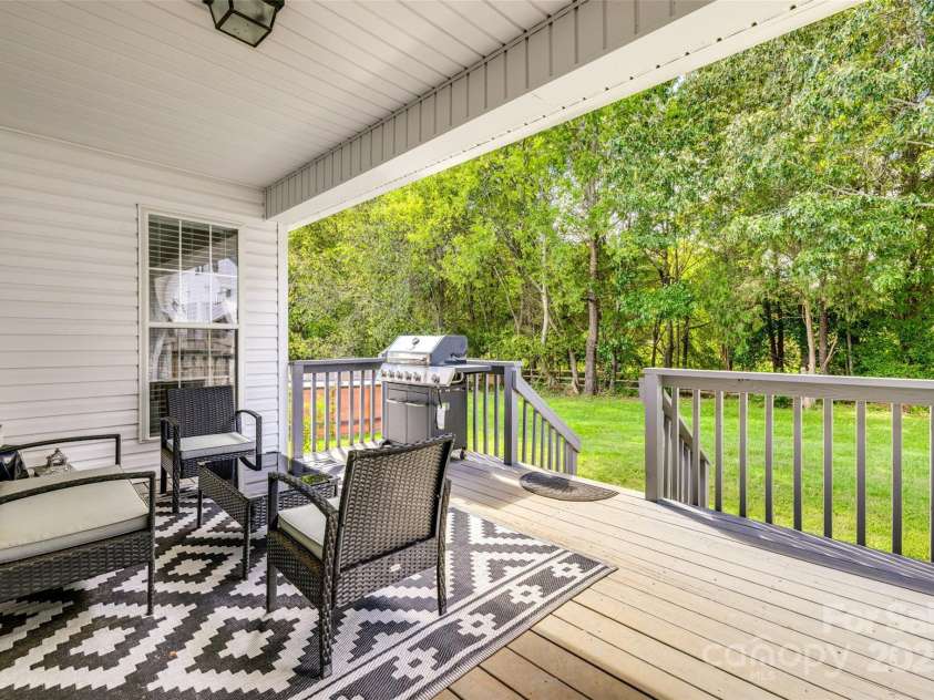 1140 Landsdown Drive, Salisbury, NC 28147.  MLS# CAR4256718, YatesRealty ID 15219. 