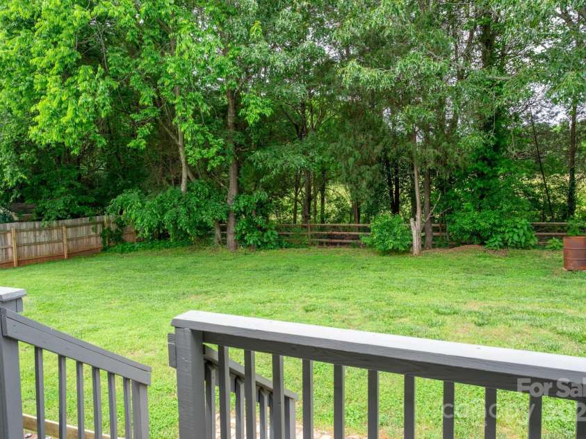 1140 Landsdown Drive, Salisbury, NC 28147.  MLS# CAR4256718, YatesRealty ID 15219. 