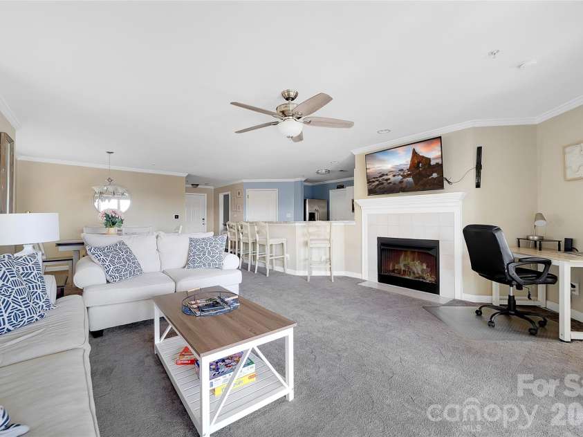 18631 Harborside Drive, Cornelius, NC 28031.  MLS# CAR4349556, YatesRealty ID 15220. 