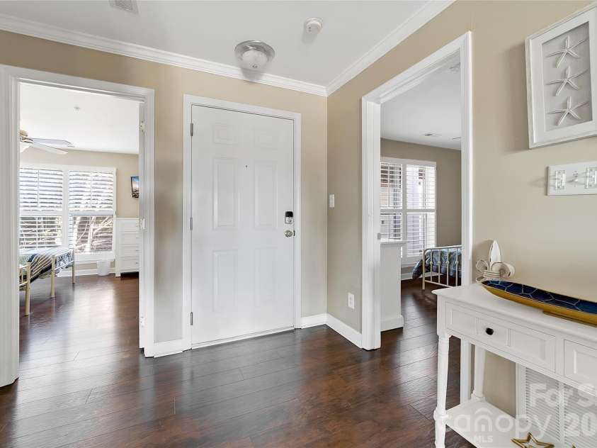 18631 Harborside Drive, Cornelius, NC 28031.  MLS# CAR4349556, YatesRealty ID 15220. 