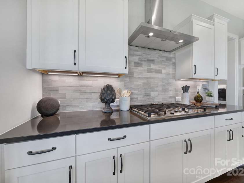 2025 Masons Bend Drive, Fort Mill, SC 29708.  MLS# CAR4255223, YatesRealty ID 15220. 