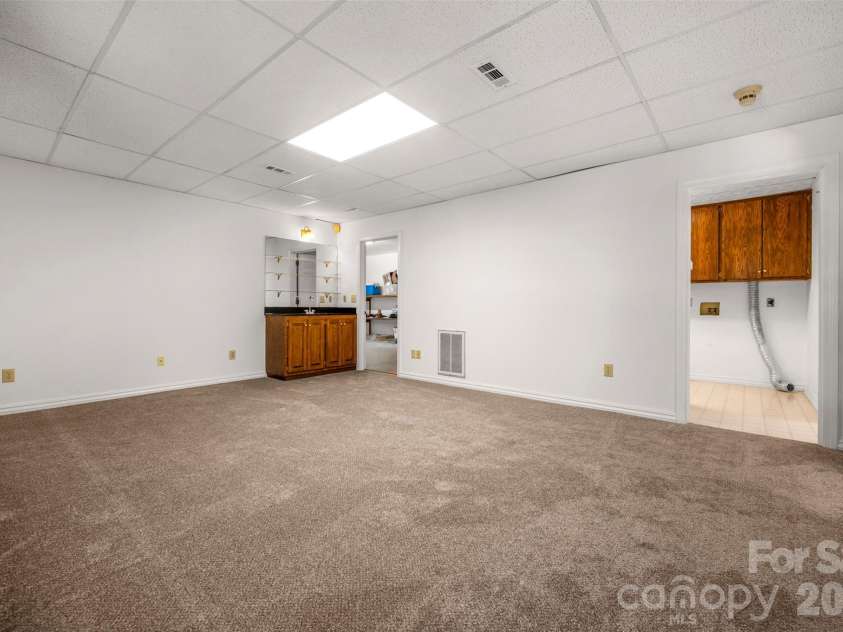 138 Blue Ridge Drive, Rutherfordton, NC 28139.  MLS# CAR4368102, YatesRealty ID 15221. 