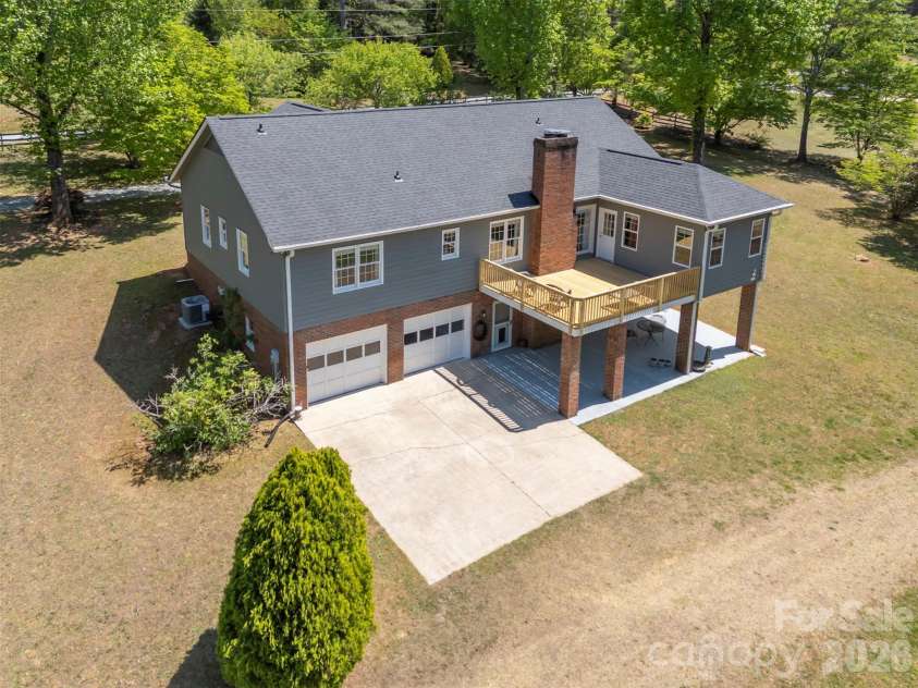 138 Blue Ridge Drive, Rutherfordton, NC 28139.  MLS# CAR4368102, YatesRealty ID 15221. 