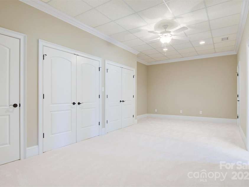 89 Wexford Point, Hickory, NC 28601.  MLS# CAR4250502, YatesRealty ID 15221. Flex Room with cedar lined closets