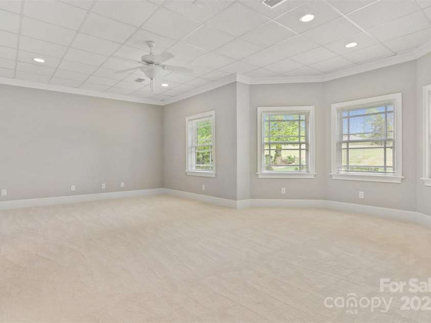 89 Wexford Point, Hickory, NC 28601.  MLS# CAR4250502, YatesRealty ID 15221. Vast Bedroom # 3 is located on the lower level.