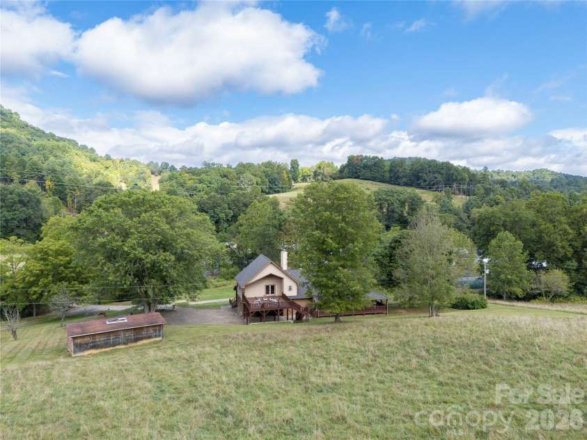 97 Circle E Ranch Road, Burnsville, NC 28714.  MLS# CAR4358354, YatesRealty ID 15222. 